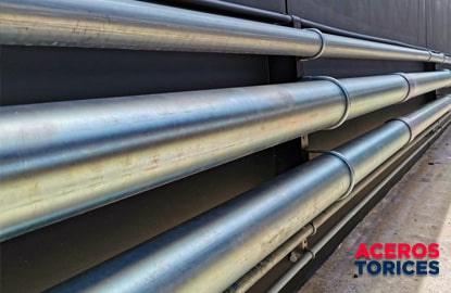 sistema de tuberia industrial hecho con tubos galvanizados Sistema de tubería industrial hecho con tubos galvanizados