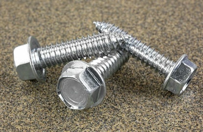 Tornillos con diseño de cabeza hexagonal