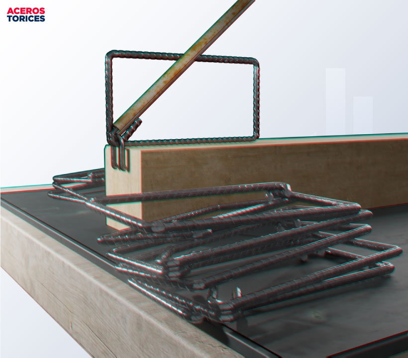 dobla el tramo restante de los anillos y forma los estribos Dobla el tramo restante de los anillos y forma los estribos